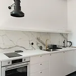Artystyczne Loft 52 Апартаменты *