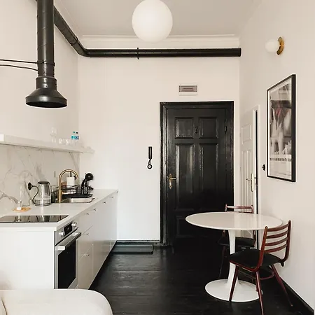 Artystyczne Loft 52 Apartment *