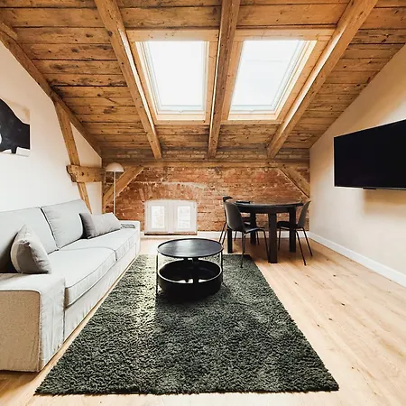 Artystyczne Loft 52 Apartment *