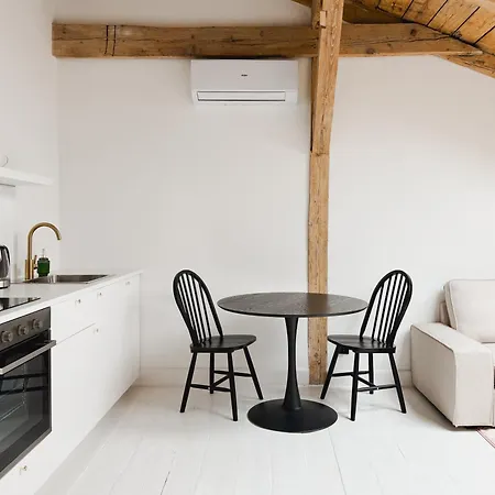 Artystyczne Loft 52 Apartment *