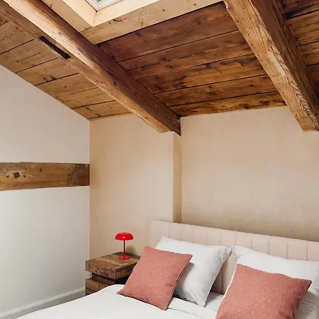 Artystyczne Loft 52 Apartment *