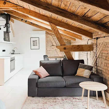 Artystyczne Loft 52 Apartment