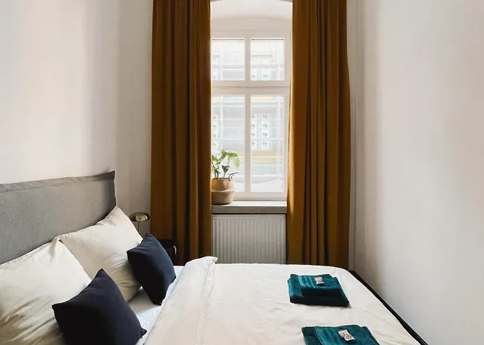 Artystyczne Loft 52 *